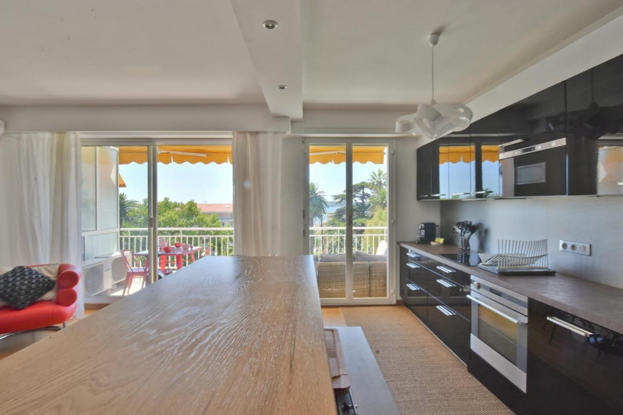 1-br Sea View Steps From Beaches Cannes