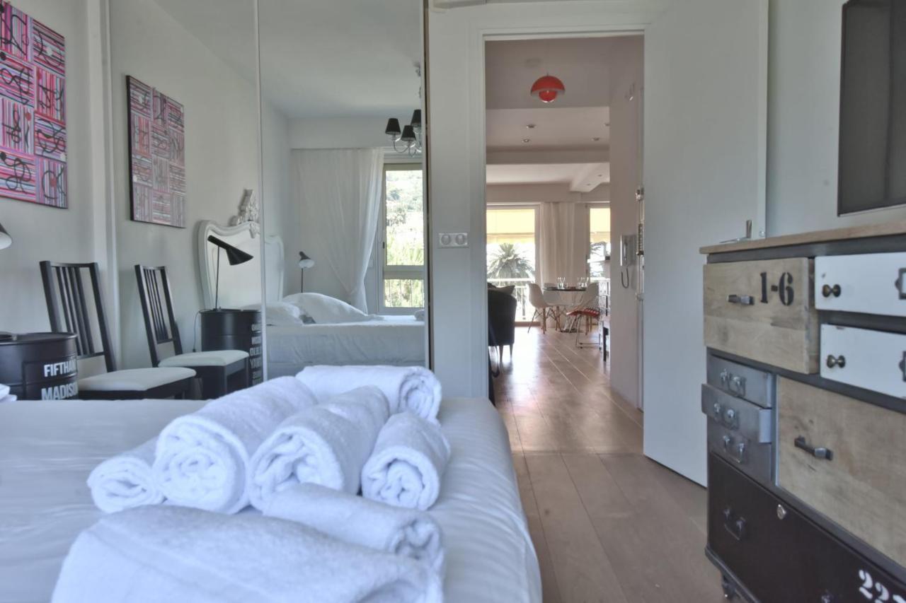 Apartment 1-br Sea View Steps From Beaches *