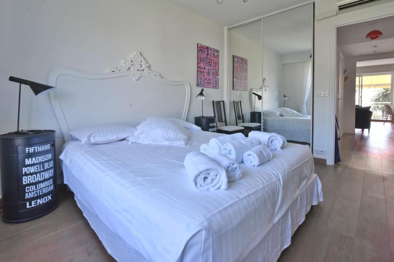 1-br Sea View Steps From Beaches